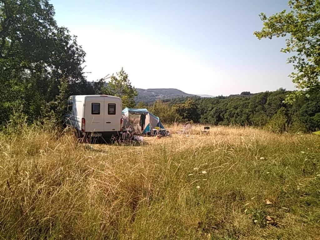 Camping La Forêt du Morvan Larochemillay Exterior foto